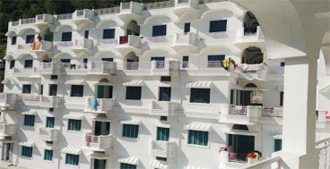 hotel-j-p-g-palace-sitapur